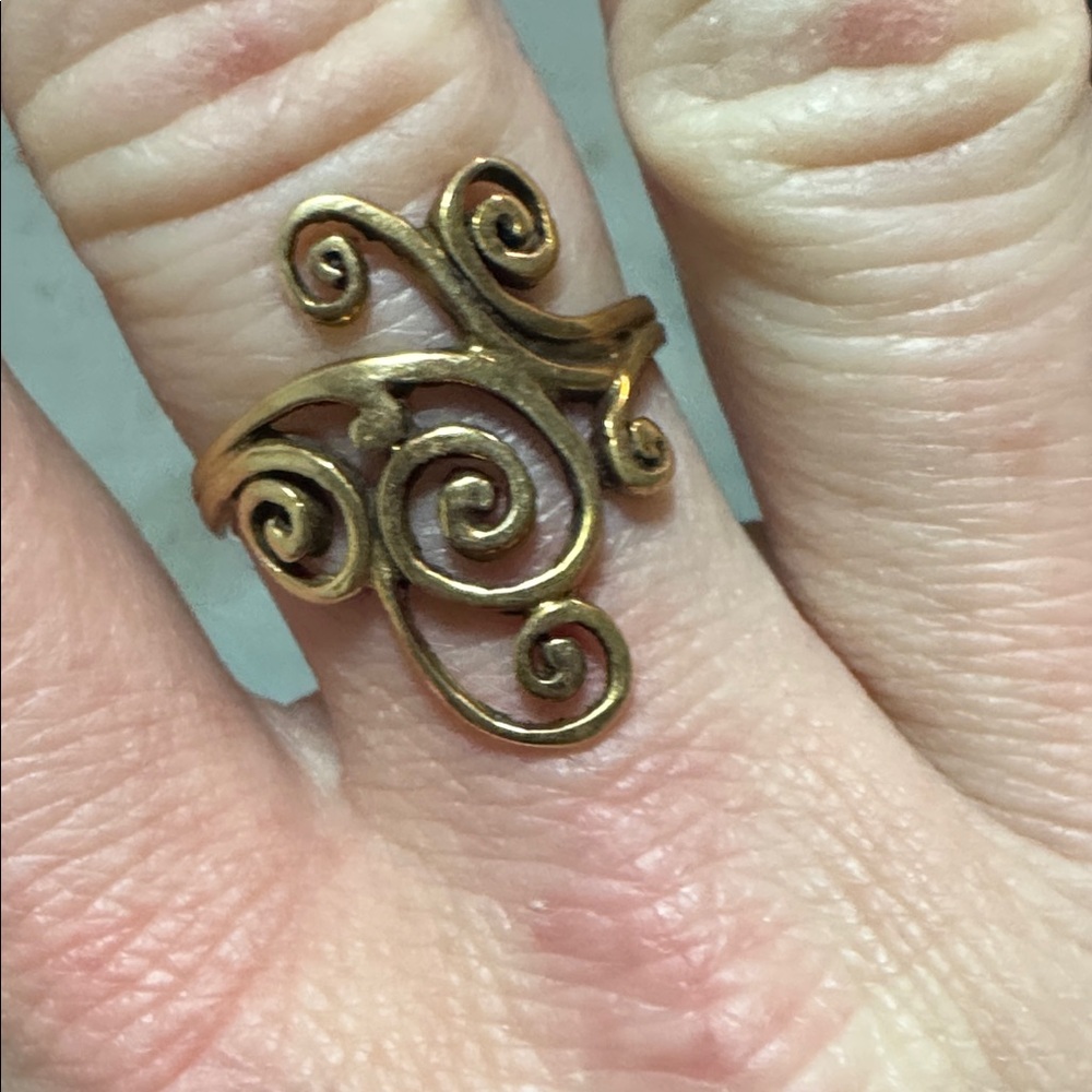 10k Handmade SOLID Gold Swirl Ring